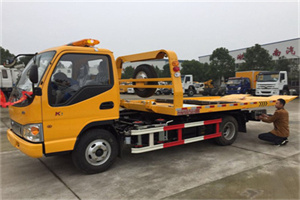 玉州区哪里有拖车服务