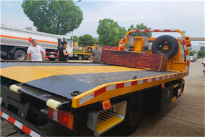 玉州区附近拖车电话号码服务